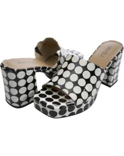 Vaneli Moyra | Heels