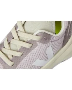 VEJA Kids Small Canary Light (Toddler) | Sneakers & Athletic Shoes -All-Day Shoes Shop 81hnxaFzSOL. AC SR736920